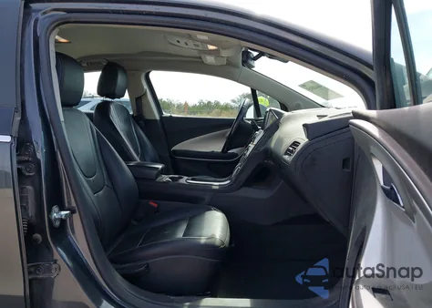 2015 Chevrolet Volt z USA, uszkodzony, nr VIN 1G1RB6E41FU124059